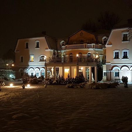 Hotel Regius ออปอเล ภายนอก รูปภาพ