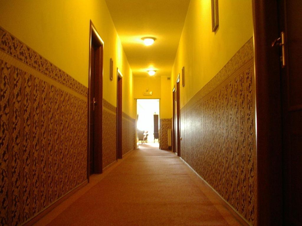 Hotel Regius ออปอเล ภายนอก รูปภาพ